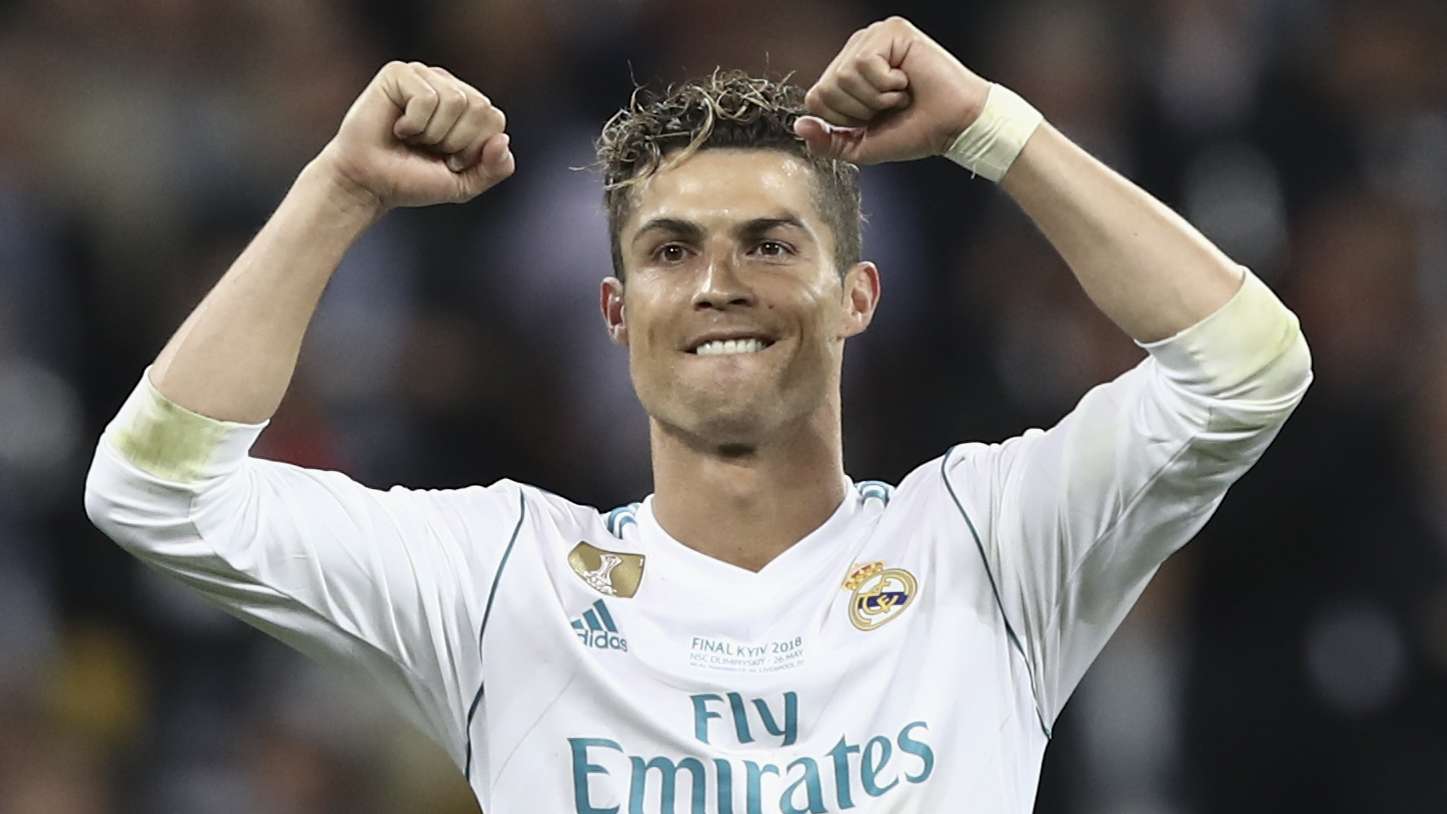Incredible Ronaldo iPhone gesture at Real Madrid revealed  