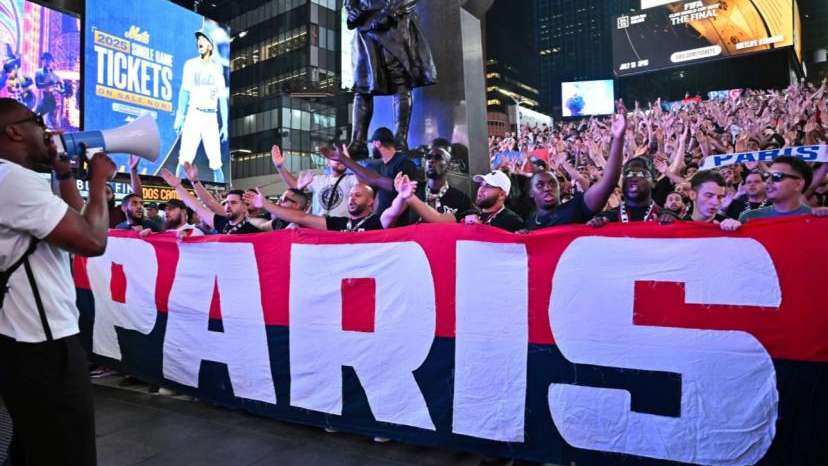 📽️ | PSG fans take over Times Square ahead of CWC final   📽️ | PSG fans take over Times Square ahead of CWC final