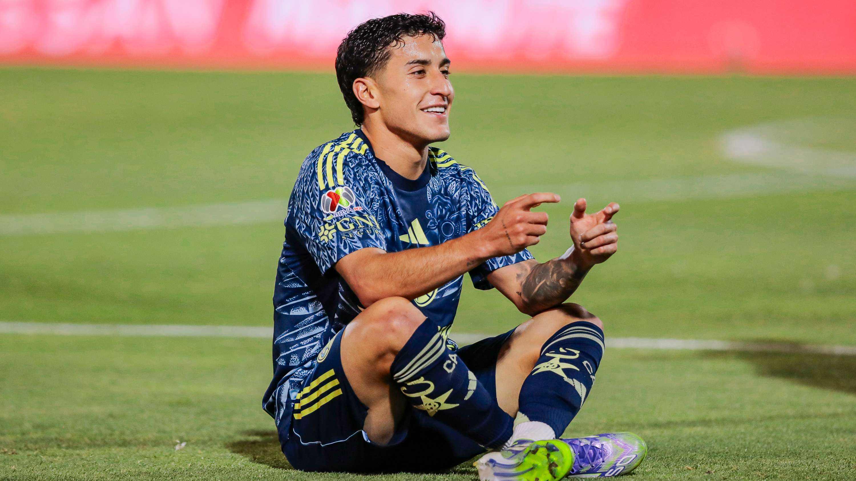 WATCH: Zendejas honors Jota in Apertura 2025 goal celebration  