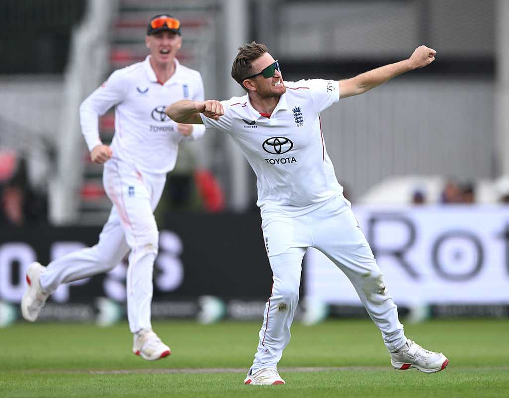 'I'm a better bowler now than I was a few years ago' - Dawson  