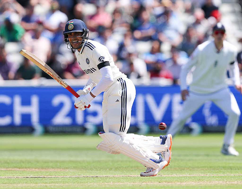 India continue to be steady but Jaiswal falls on 87  