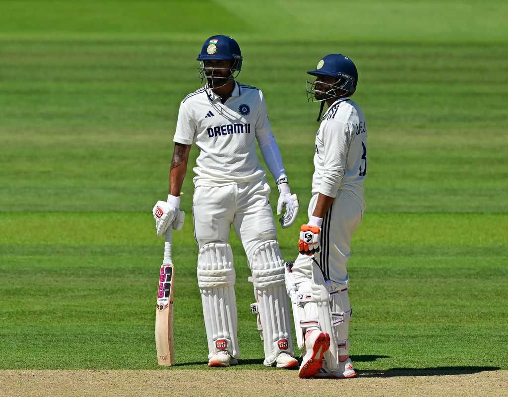 Jadeja, Reddy keep India pumping after Rahul's departure  