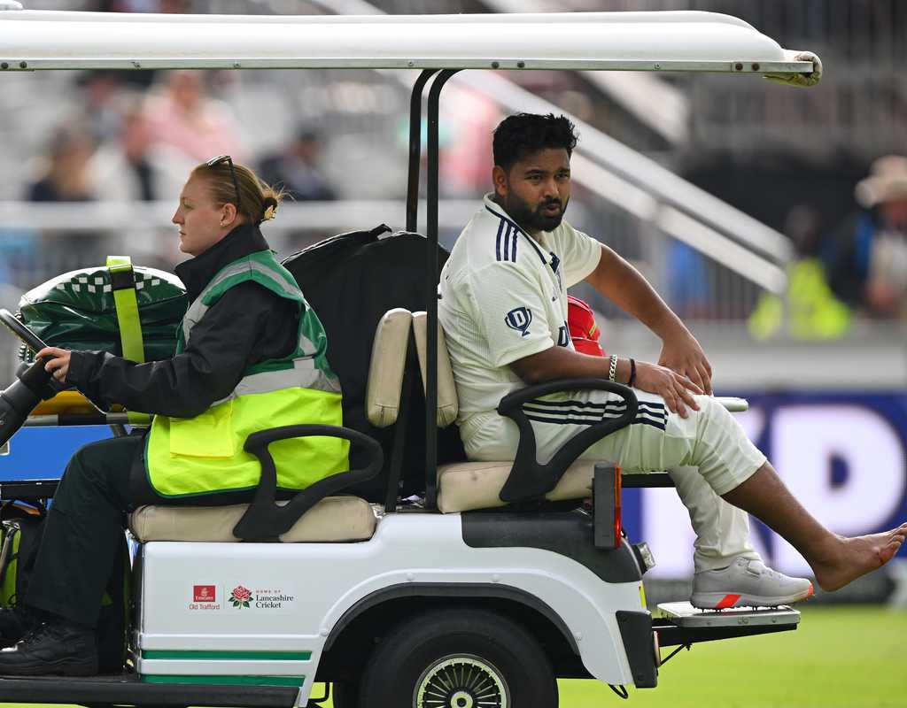 Rishabh Pant forced off the field due to foot injury mid-innings  