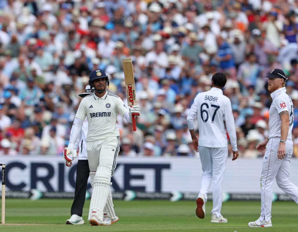 Gill, Jadeja take India past 400  