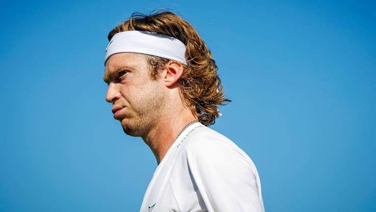 Wimbledon Day 4 Previews: Djokovic, Dimitrov, Navarro look to avoid the upset bug   Wimbledon Day 4 Previews: Djokovic, Dimitrov, Navarro look to avoid the upset bug
