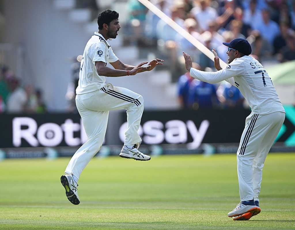 Washington's strikes keep England in check  