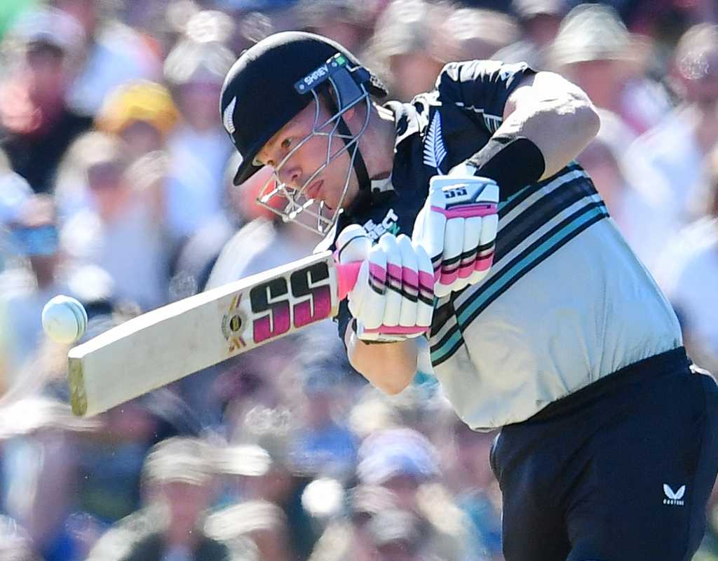 Seifert, bowlers extend New Zealand's unbeaten run in tri-series  