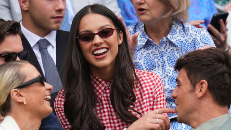 Carlos Alcaraz ends 733rd-ranked Oliver Tarvet's Cinderella story in straight sets at Wimbledon   Carlos Alcaraz ends 733rd-ranked Oliver Tarvet's Cinderella story in straight sets at Wimbledon