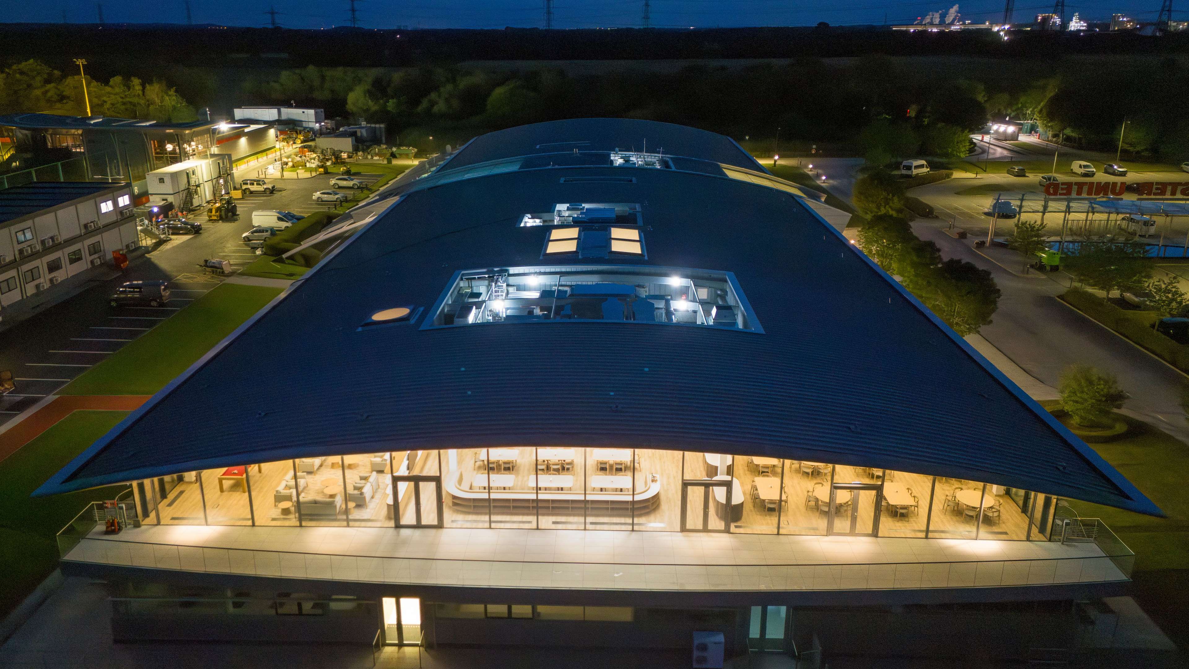 Smart urinals & padel courts: Inside Man Utd's training ground  