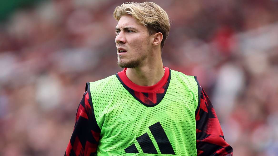 Hojlund to stay in PL?! Fulham considering shock move Hojlund to stay in PL?! Fulham considering shock move