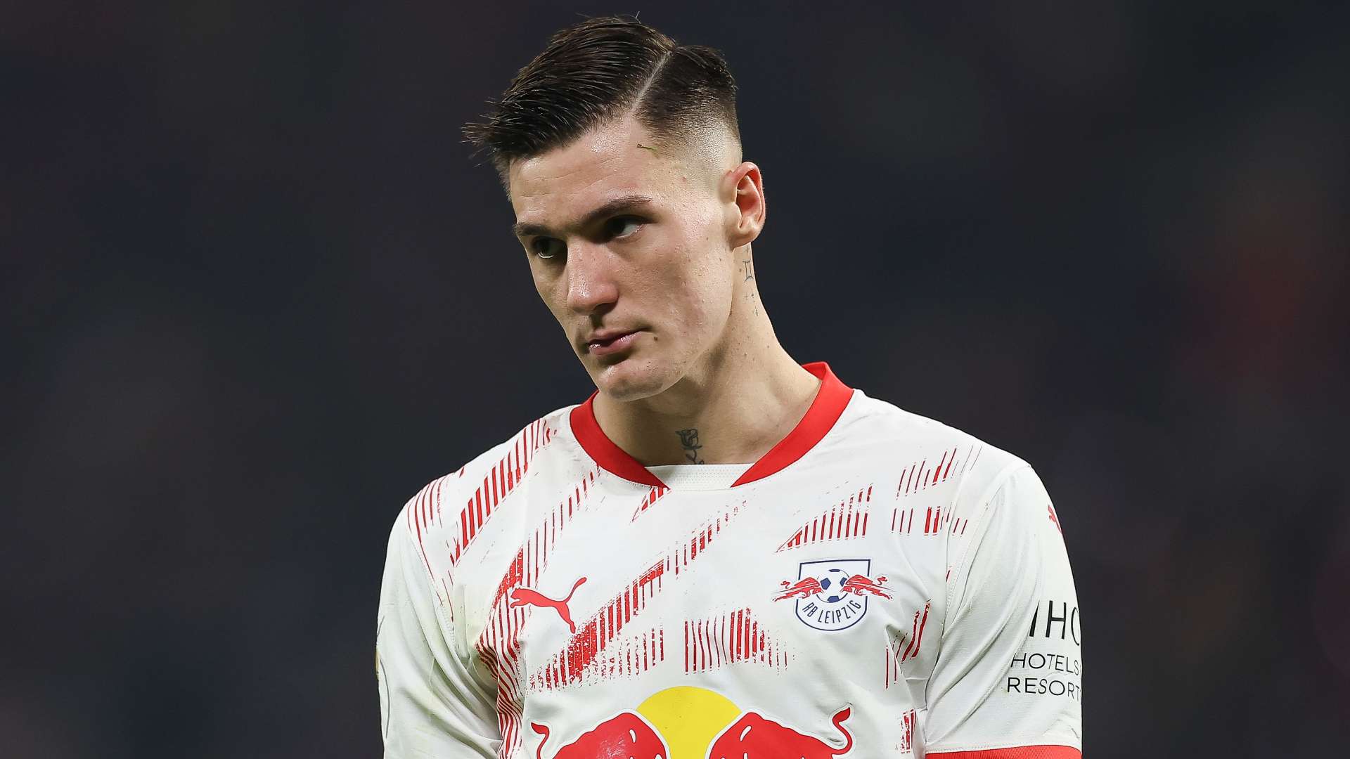 How Man Utd can afford blockbuster striker transfer - explained   How Man Utd can afford blockbuster striker transfer - explained