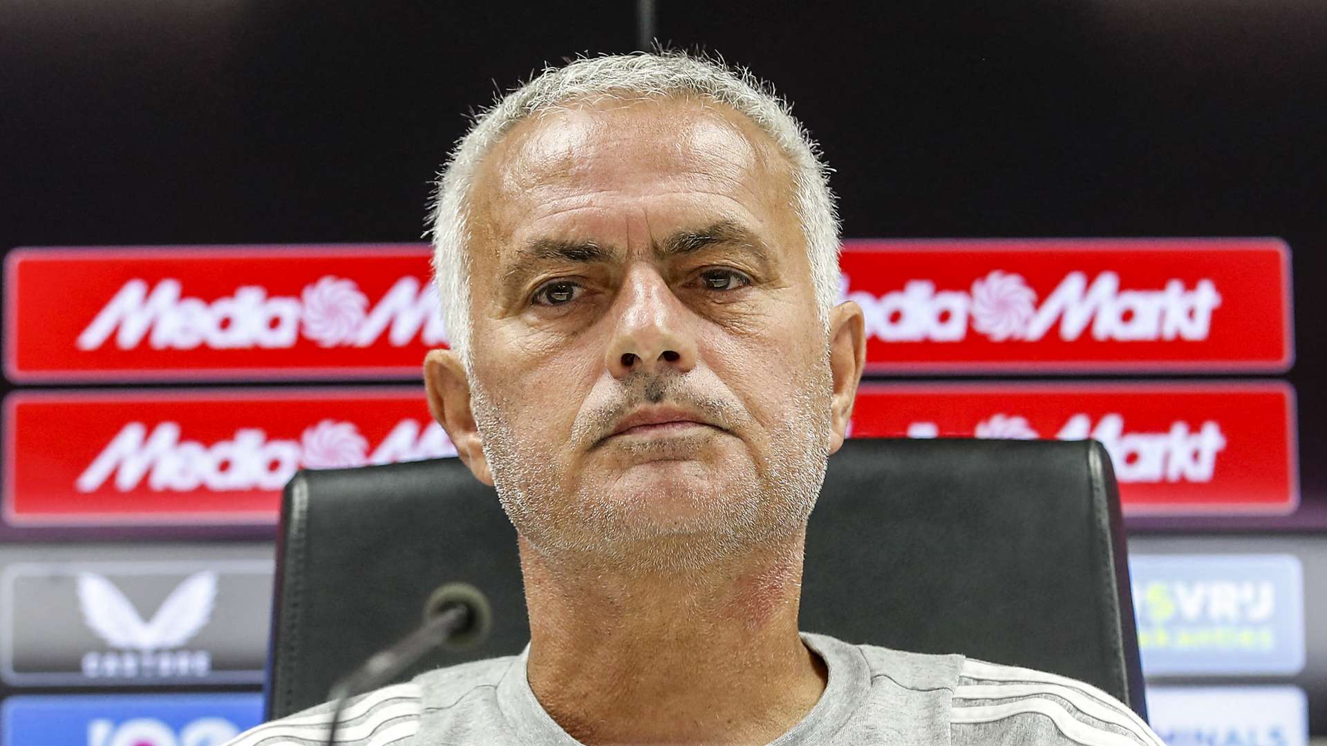 📽️ | Mourinho fights back tears as he mourns ex-Porto captain Costa   📽️ | Mourinho fights back tears as he mourns ex-Porto captain Costa