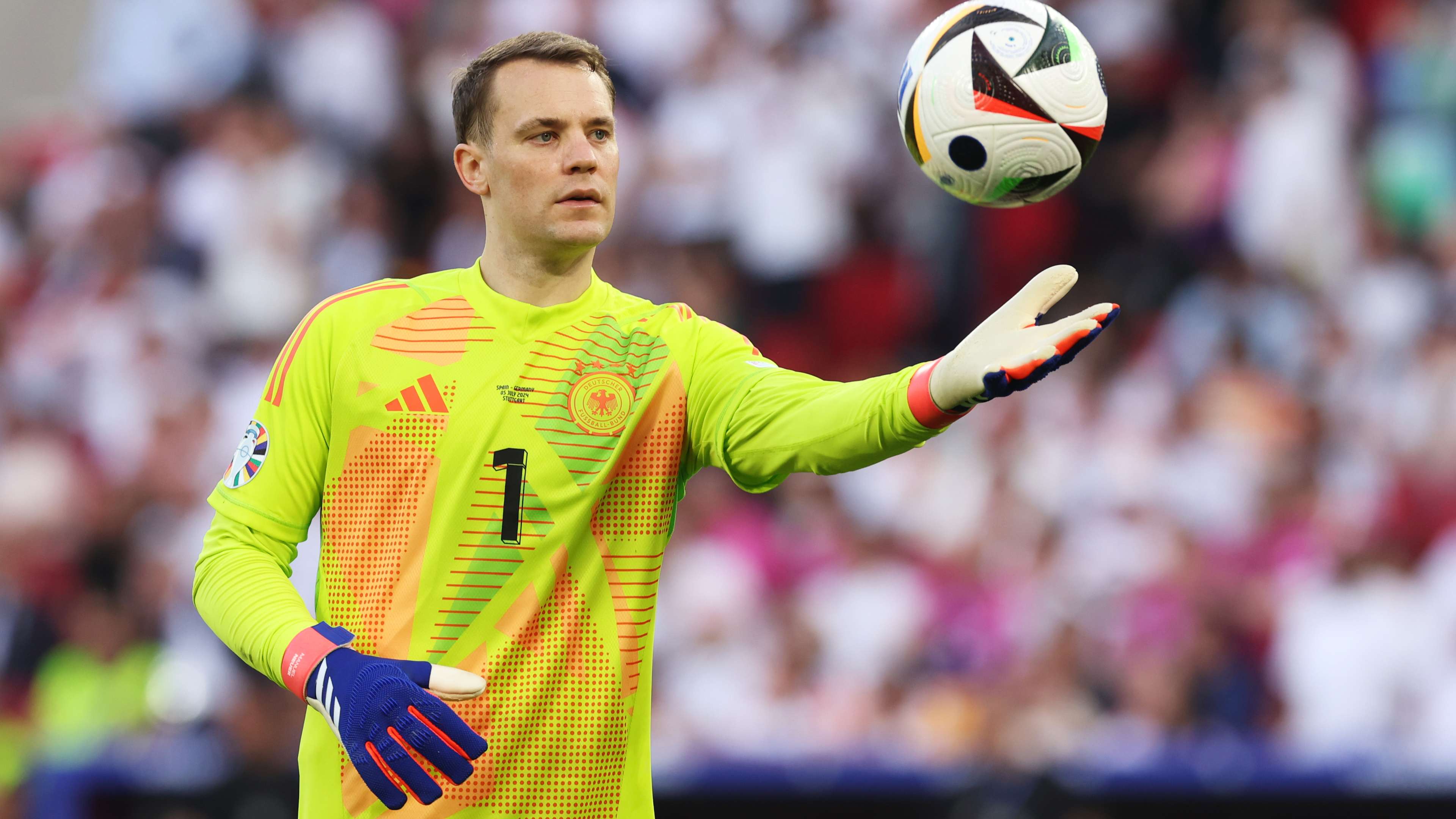 Neuer hails ‘Woltemessi’ as Bayern chase Stuttgart star  