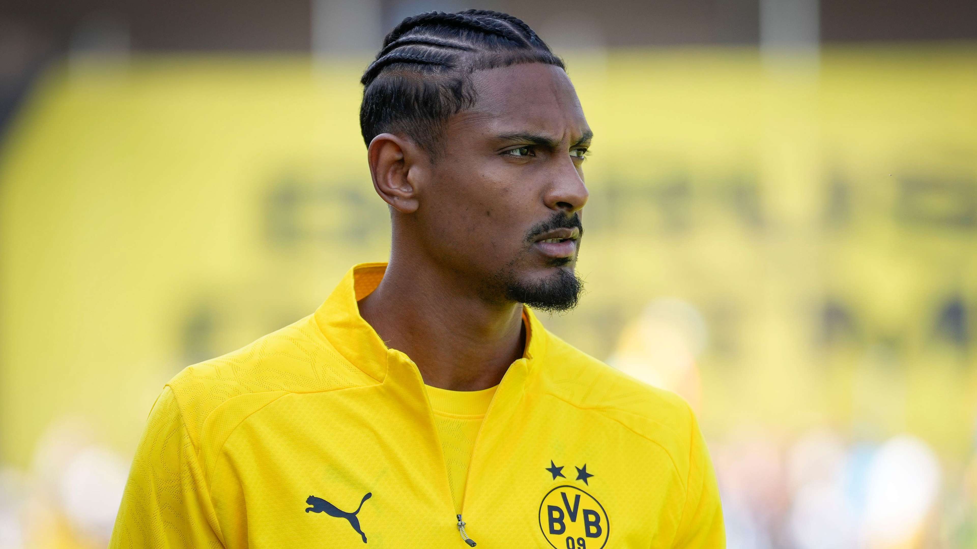 Haller & Dortmund dispute over pay off blocks striker's transfer  