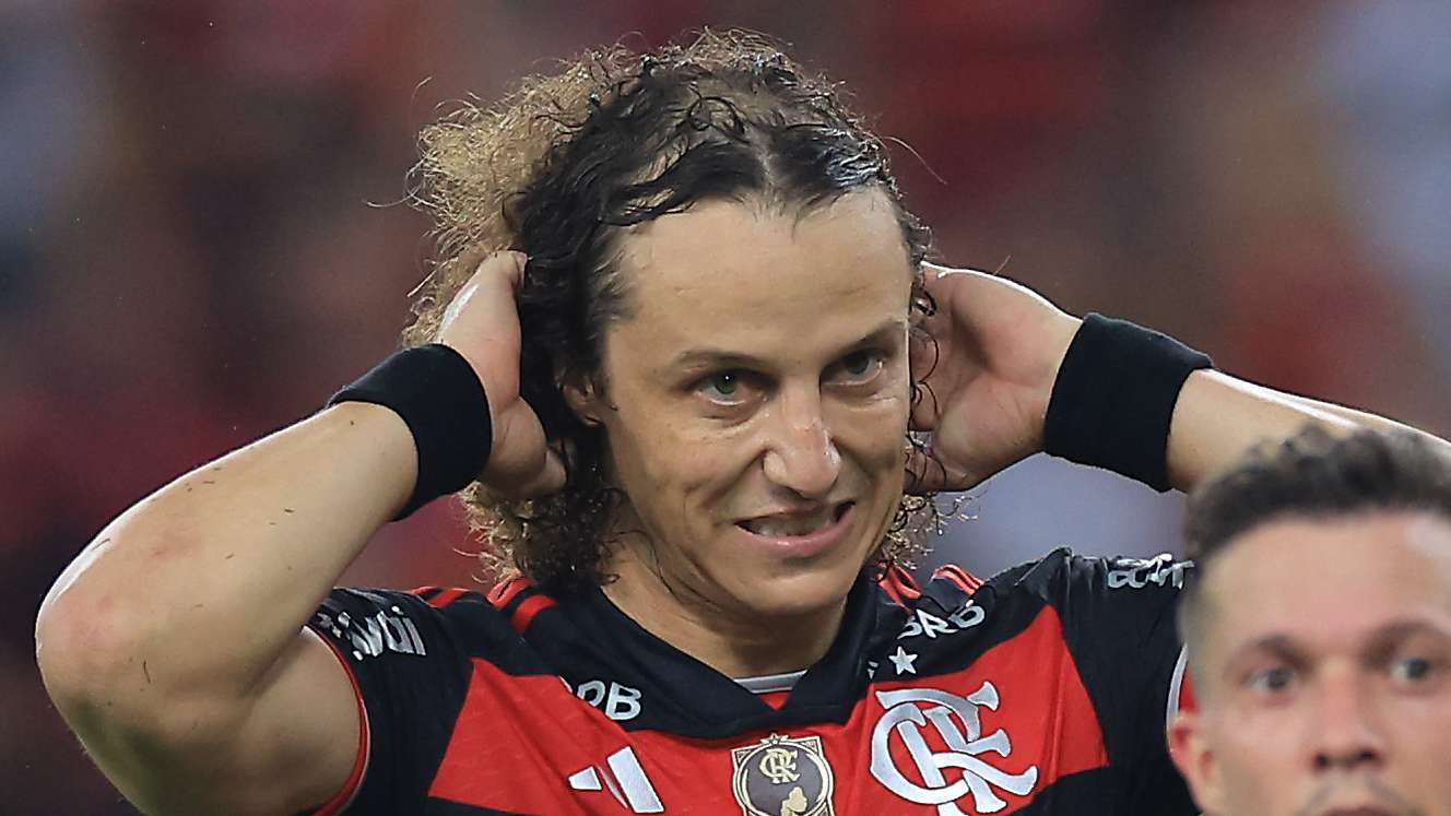 Ex-Arsenal & Chelsea star Luiz embroiled in cheating scandal Ex-Arsenal & Chelsea star Luiz embroiled in cheating scandal