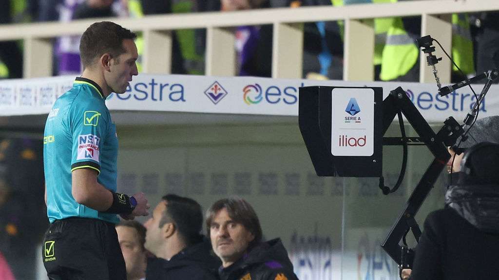 Serie A referees to announce VAR decisions in stadium   Serie A referees to announce VAR decisions in stadium