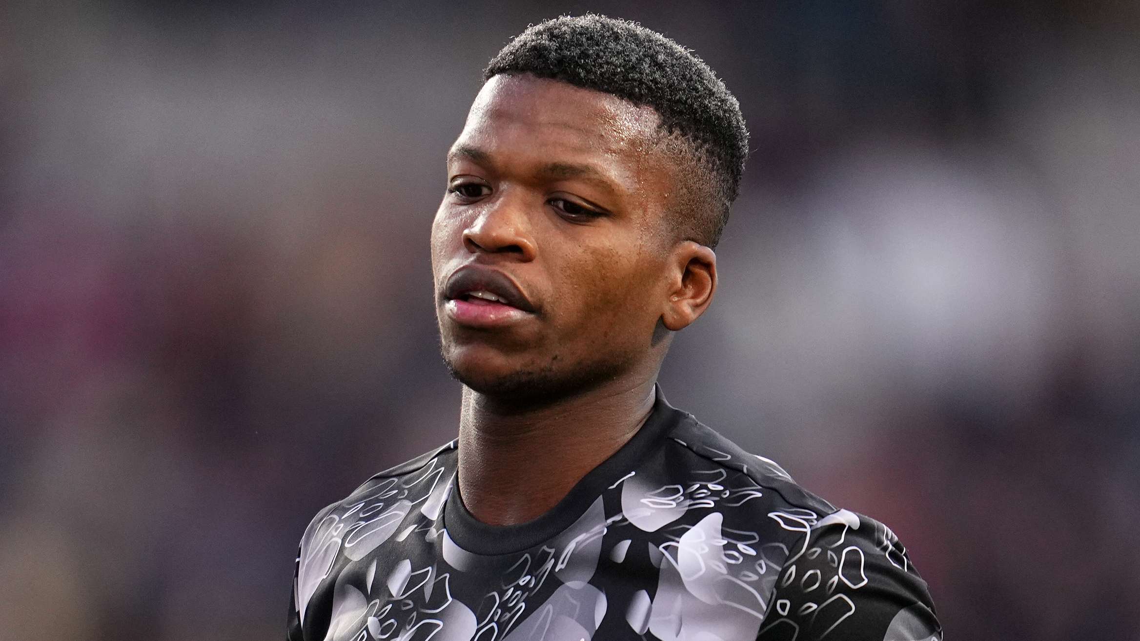 Leeds learn asking price of Benfica star Luis  