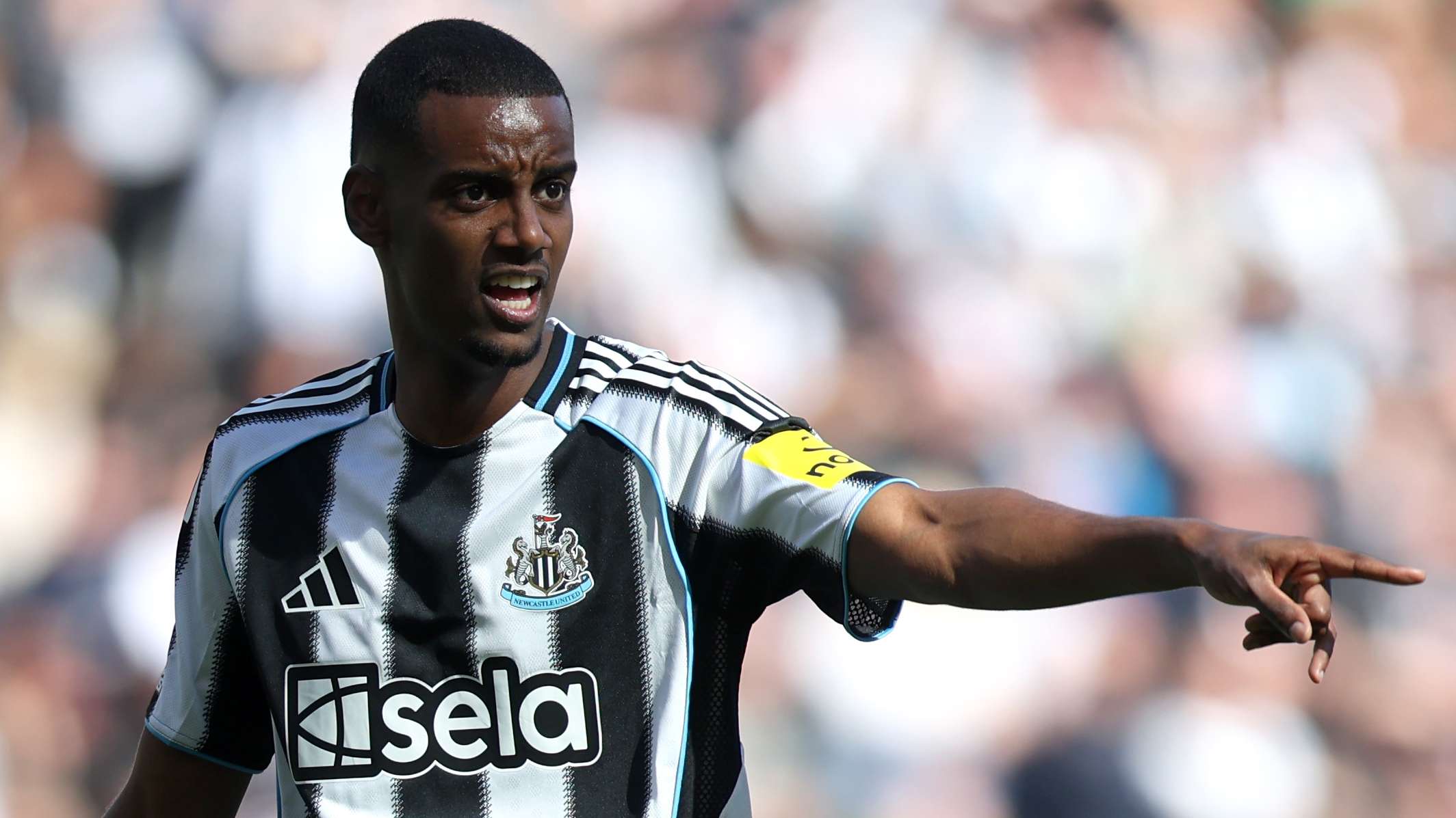 Isak considers incredible move to force through Liverpool deal   Isak considers incredible move to force through Liverpool deal