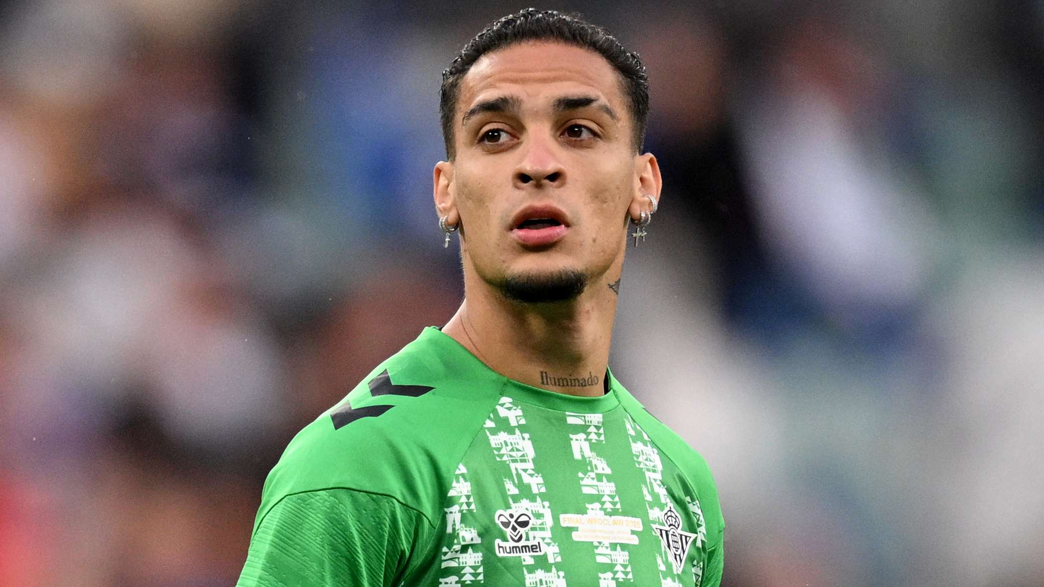 Antony urged to seal return to Betis by former team-mate   Antony urged to seal return to Betis by former team-mate