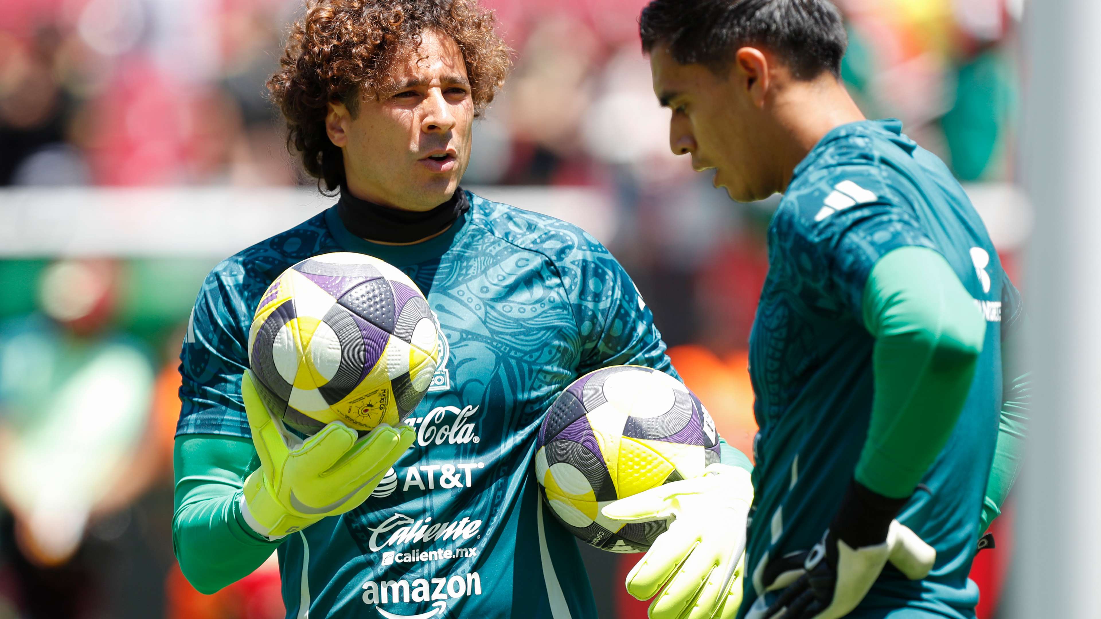 Mazatlán coach denies Ochoa rumors, says goalkeepers are set  