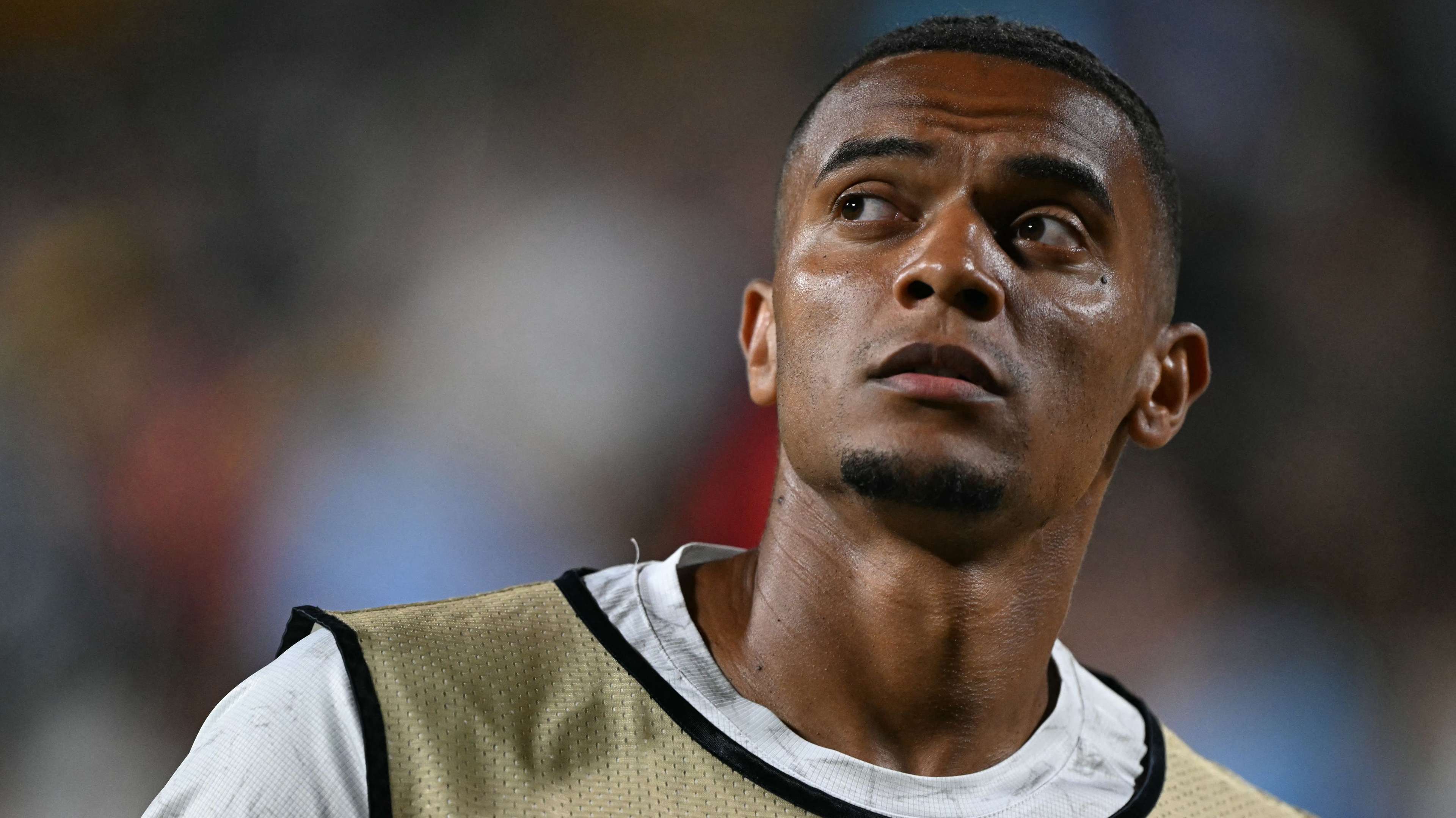 AC Milan eye Man City’s Akanji as Galatasaray falter  