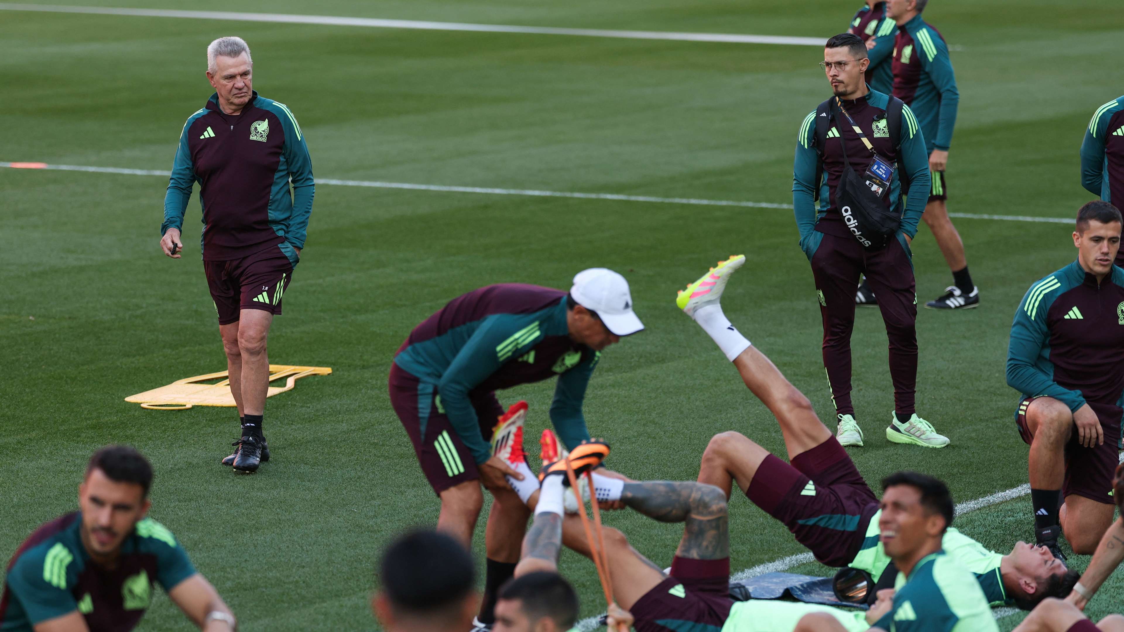 El Tri legend Hugo Sánchez questions Mexico’s microcycles  