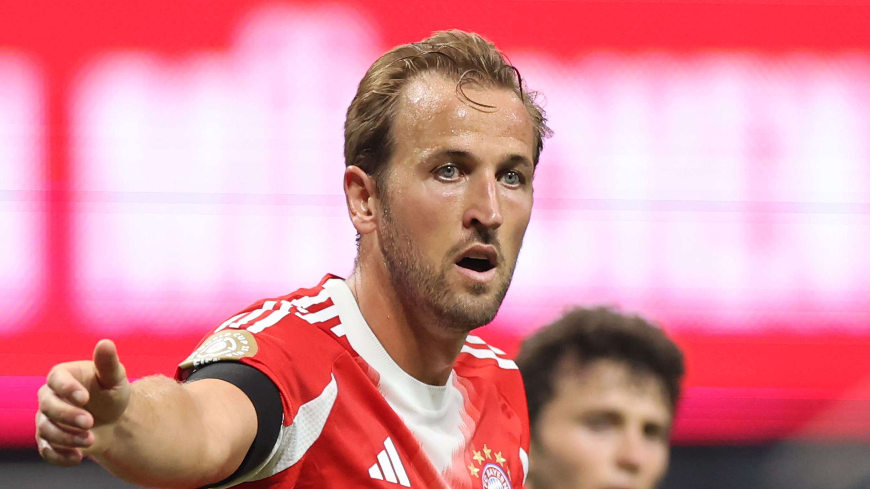 Bayern star Kane told he made 'massive contract mistake'  