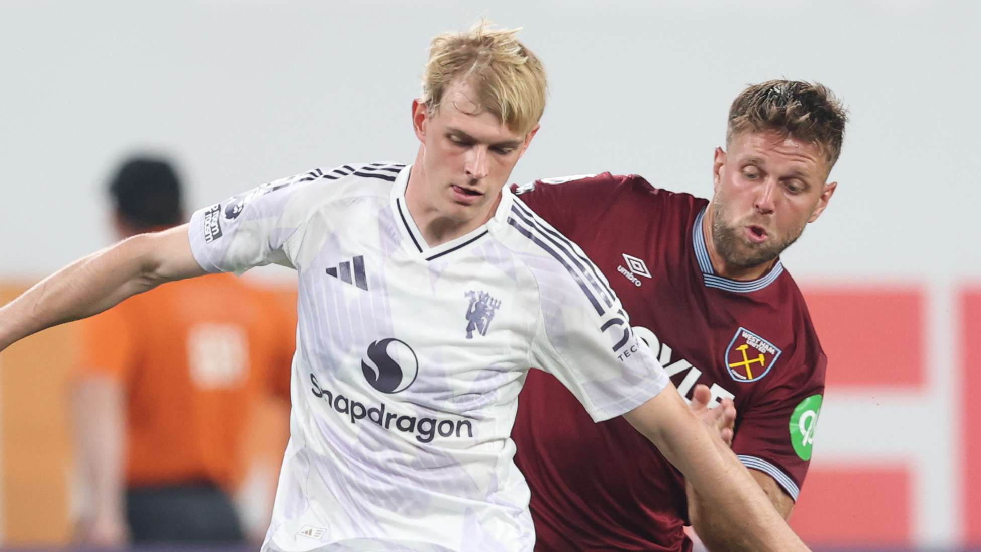 Man Utd's Collyer in 'advanced talks' on season-long loan Man Utd's Collyer in 'advanced talks' on season-long loan