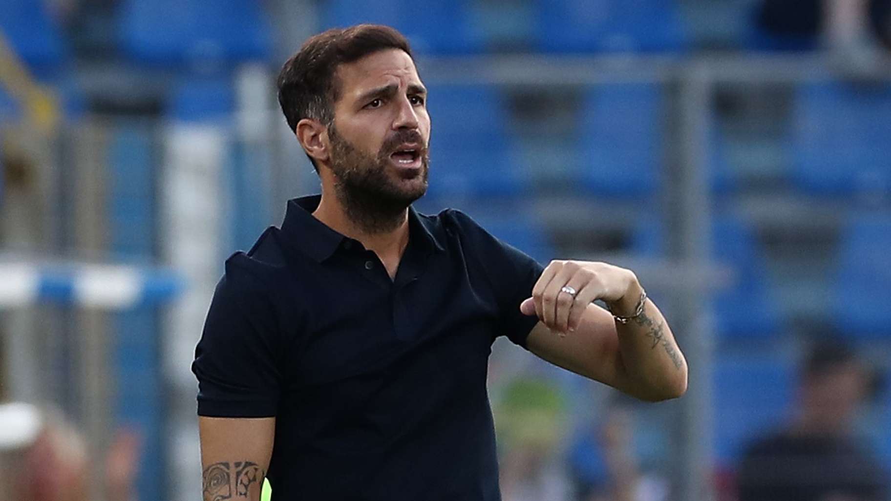 Como eye Barca keeper as goalkeeping crisis looms over Camp Nou  