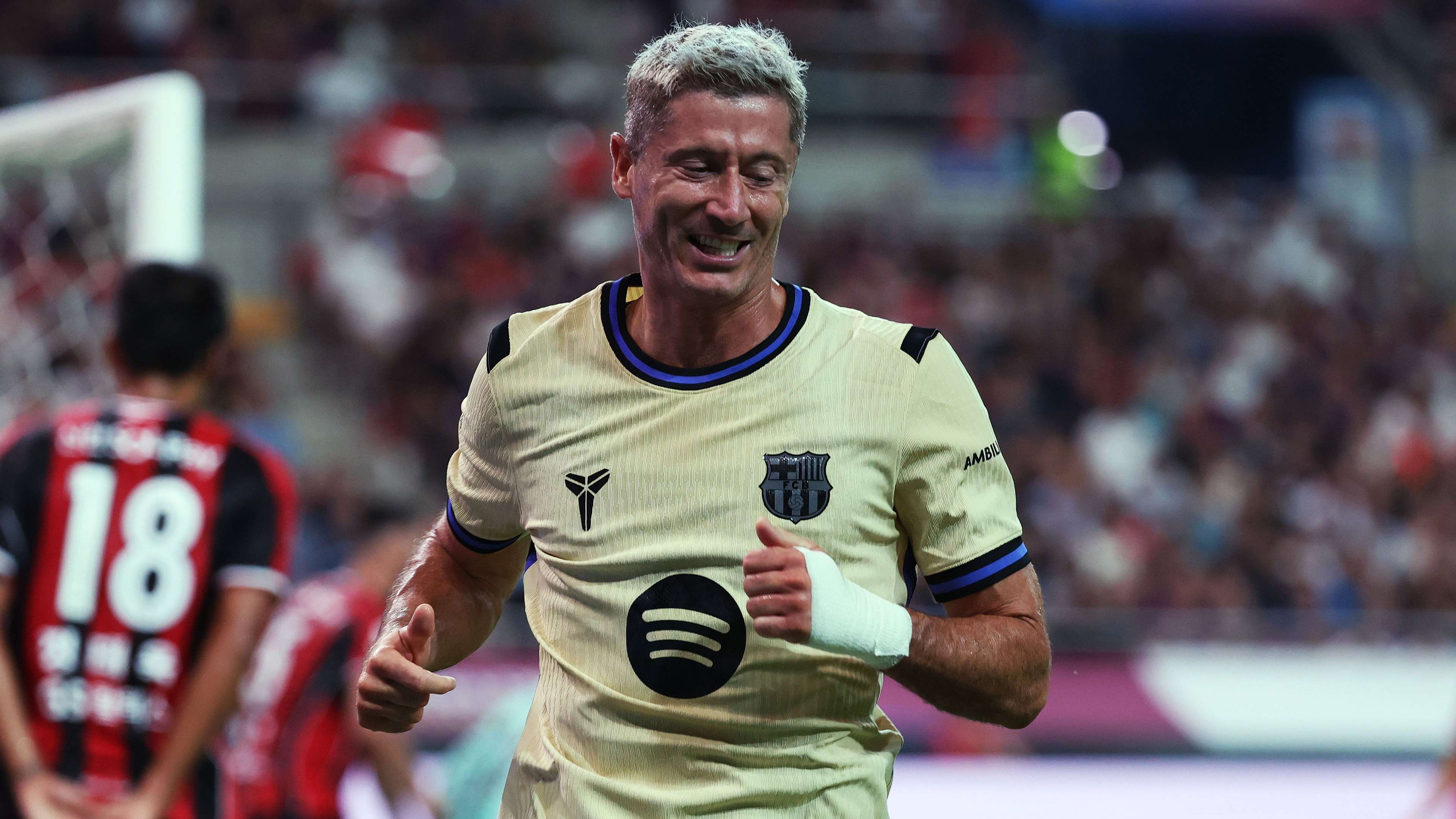 How Lewandowski can earn a new contract at Barca at 37  