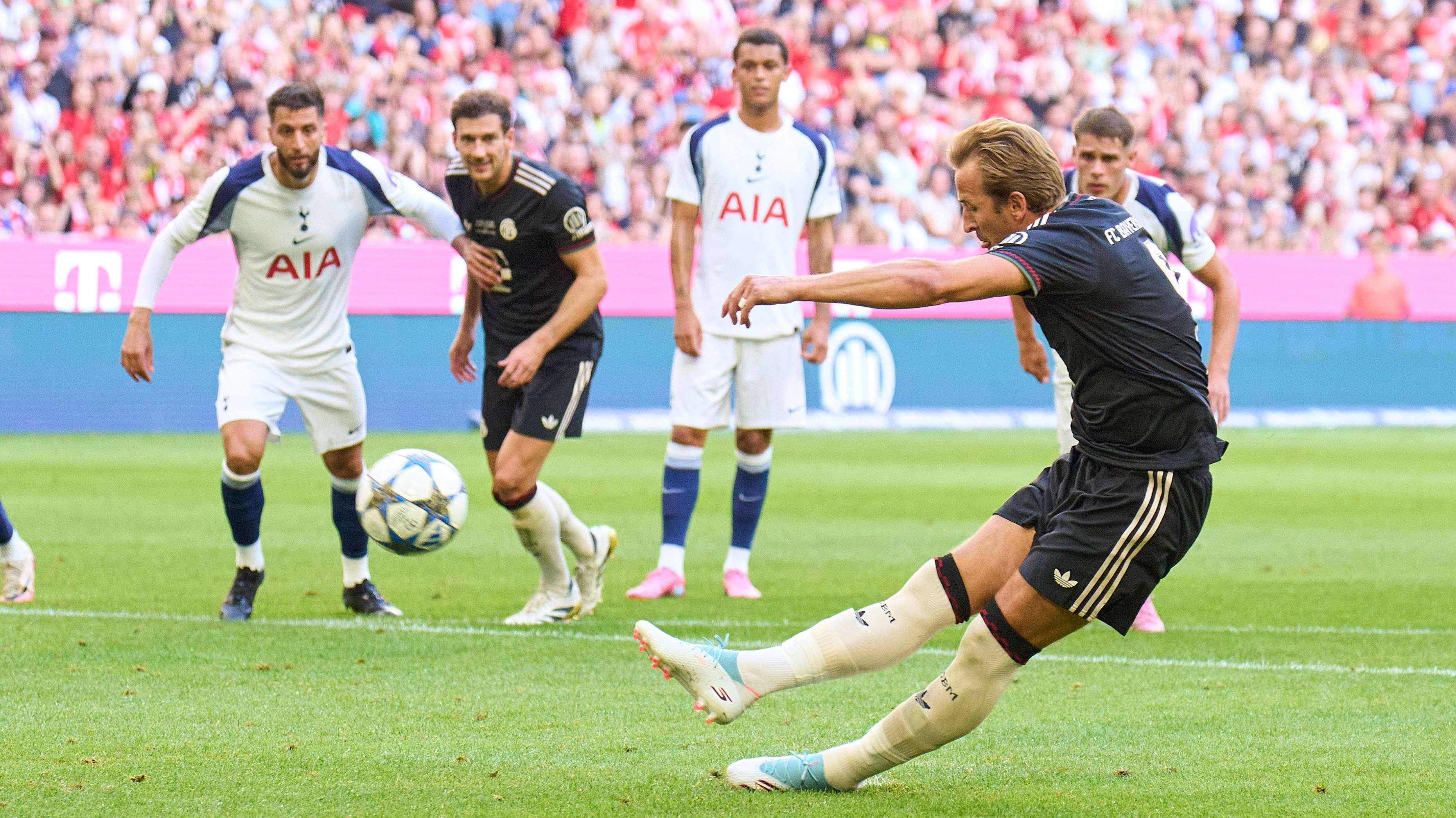 Kane opens up on dreadful penalty during Tottenham reunion  