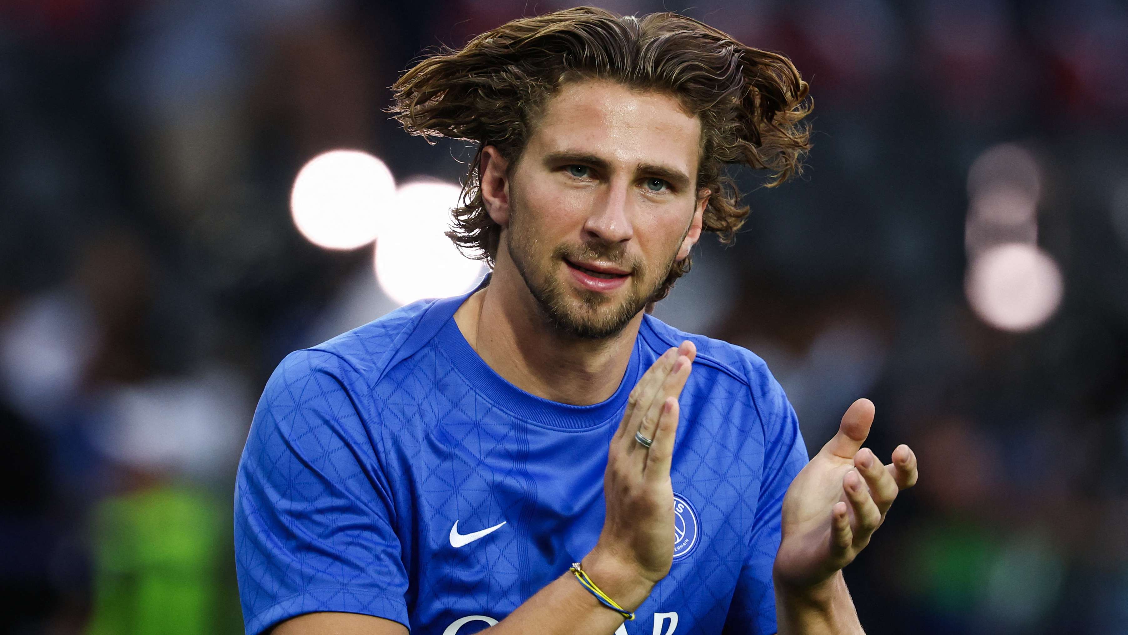 Zabarnyi hailed as 'incredible' player after PSG debut  