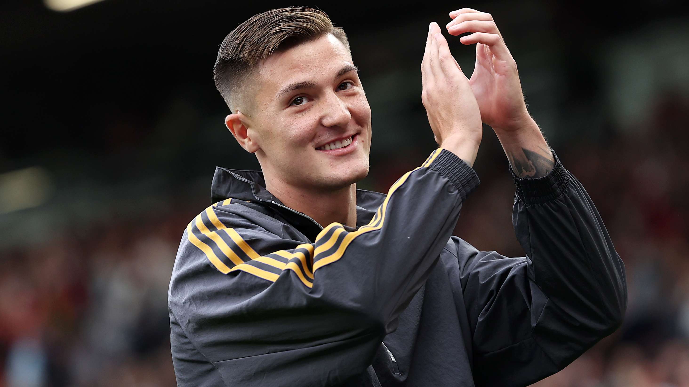 Sesko's Man Utd number confirmed as fellow new signing switches  