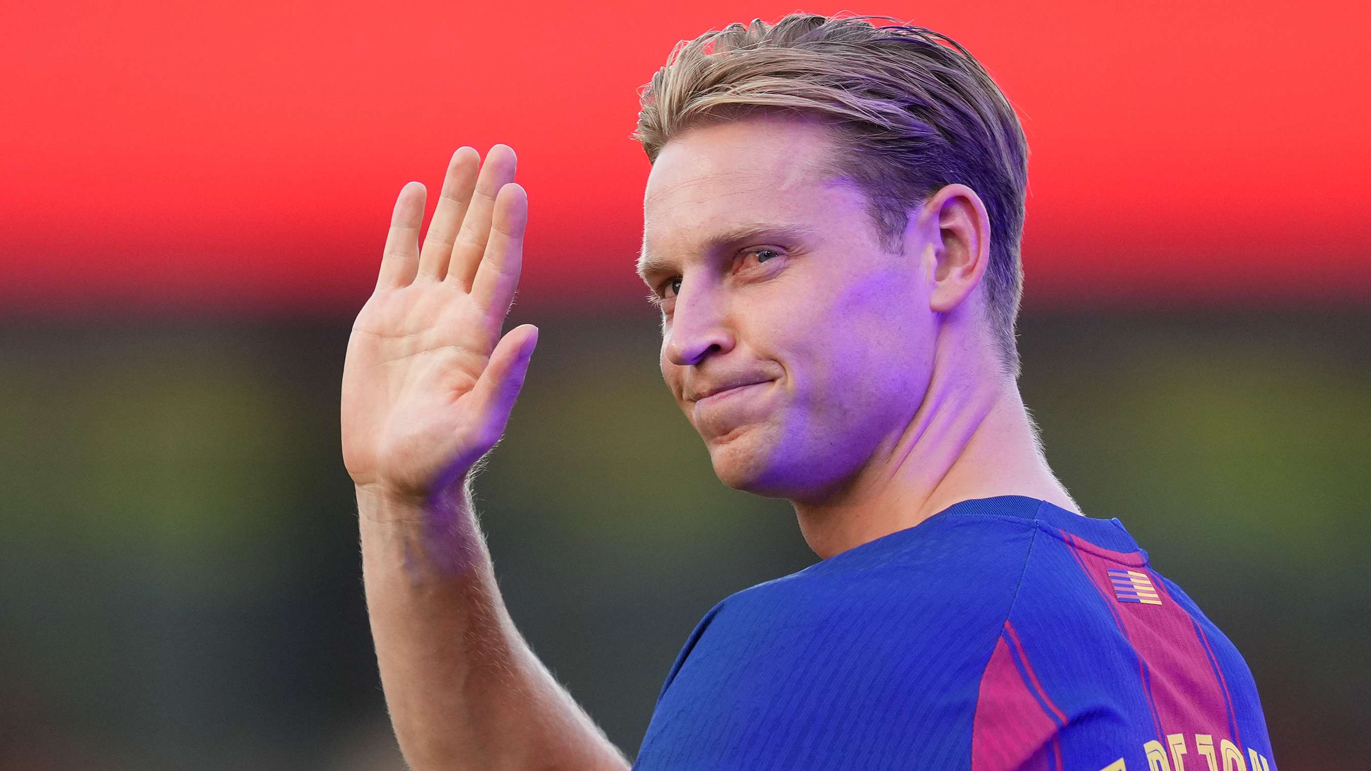 De Jong gets a new agent as Barca contract nears  