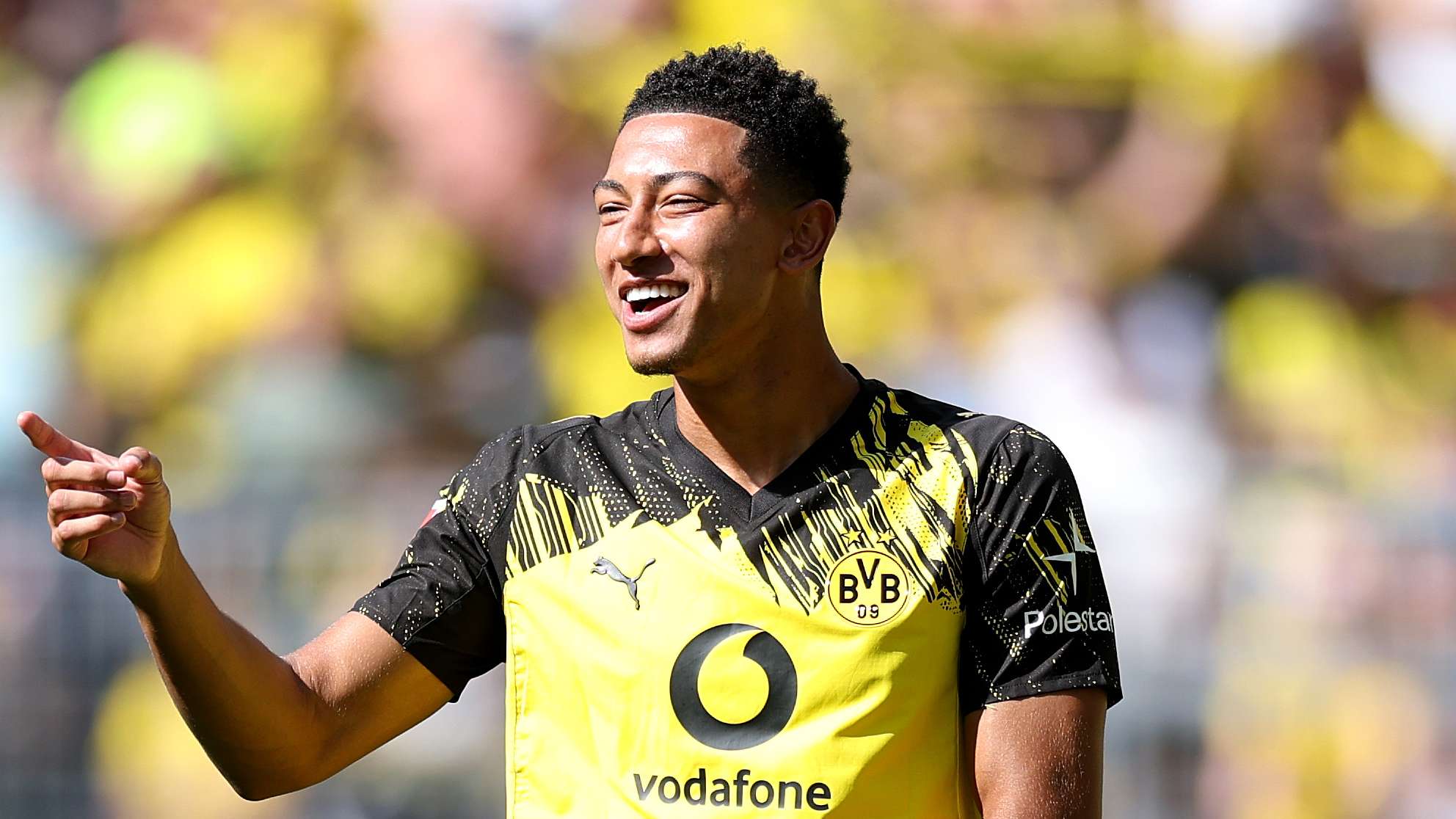 📽️ | Jobe Bellingham given hero's welcome by Dortmund fans   📽️ | Jobe Bellingham given hero's welcome by Dortmund fans