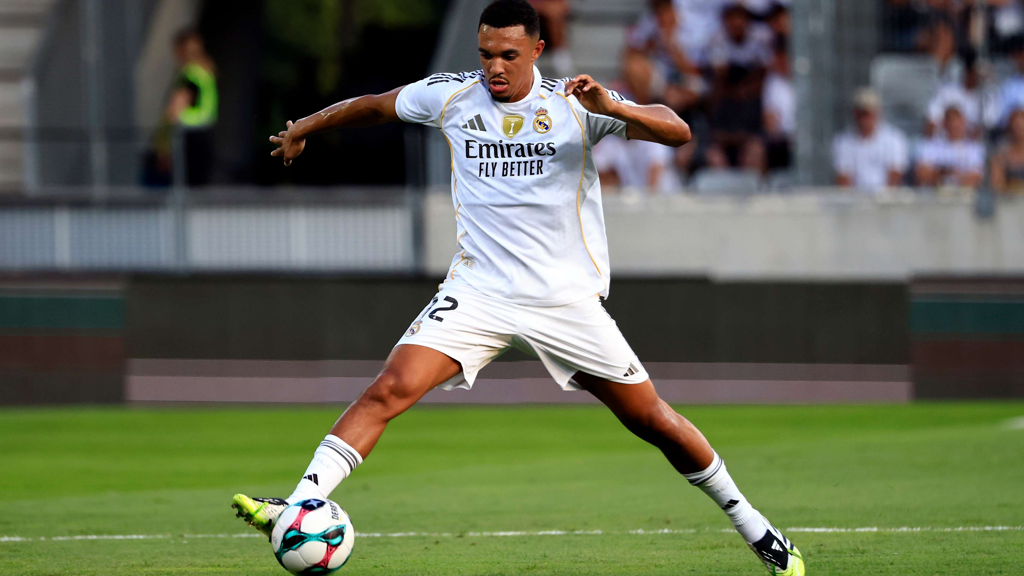 Macca reveals giving advice about Madrid move to Alexander-Arnold  