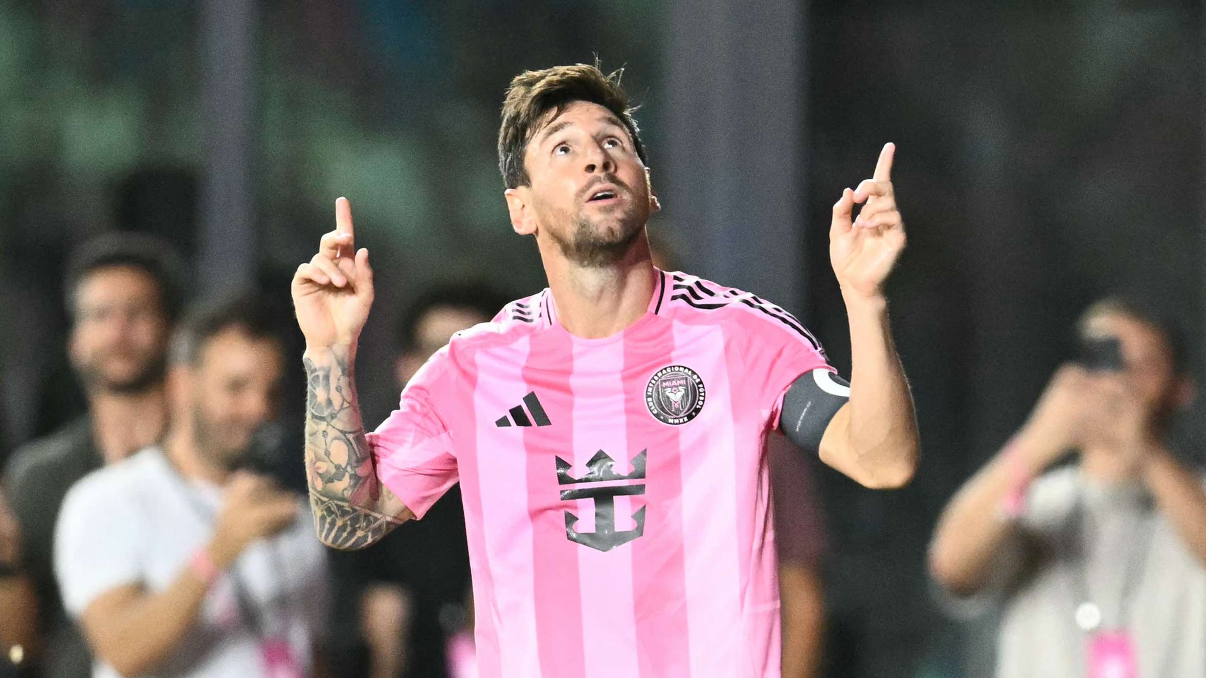 'Something minor' - Mascherano downplays Messi's discomfort vs. LAG  