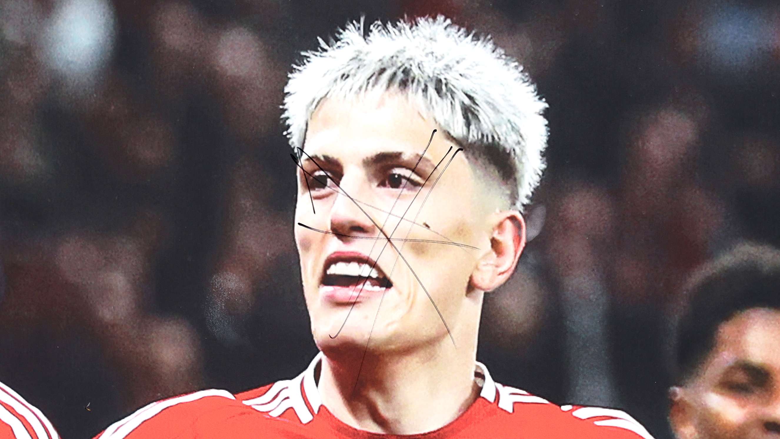 Man Utd fans deface Garnacho mural as outcast pushes for Chelsea move  