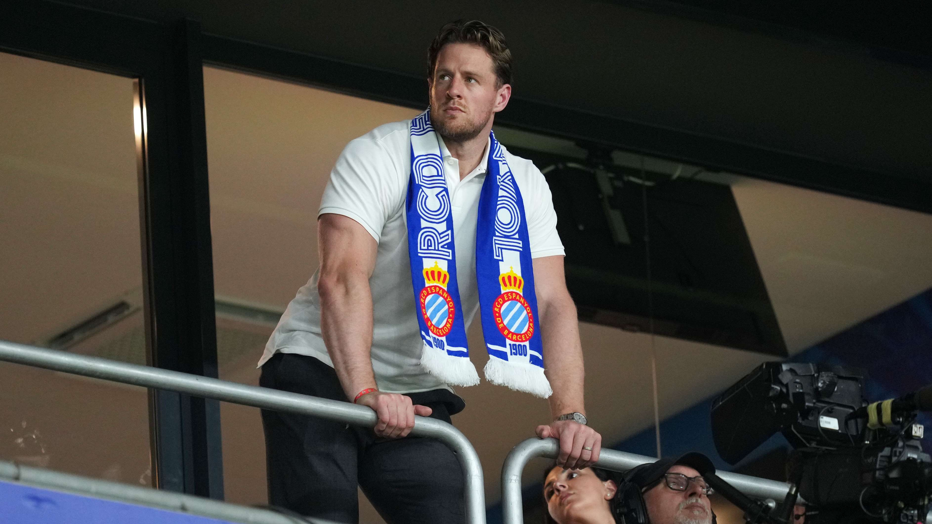 'Don't be a jerk' - Lalas on Watt, Brady's takes on U.S game  