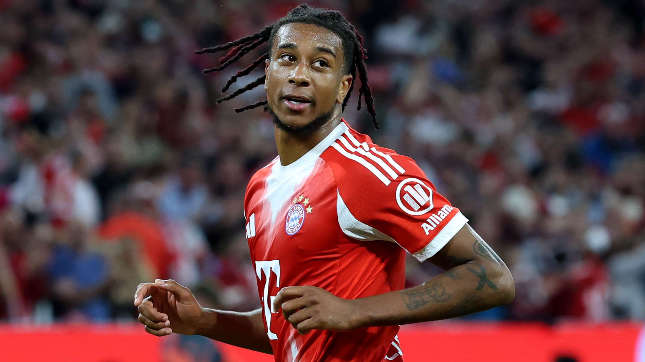 Olise exit clause?! Bayern director avoids question amid fresh rumours  