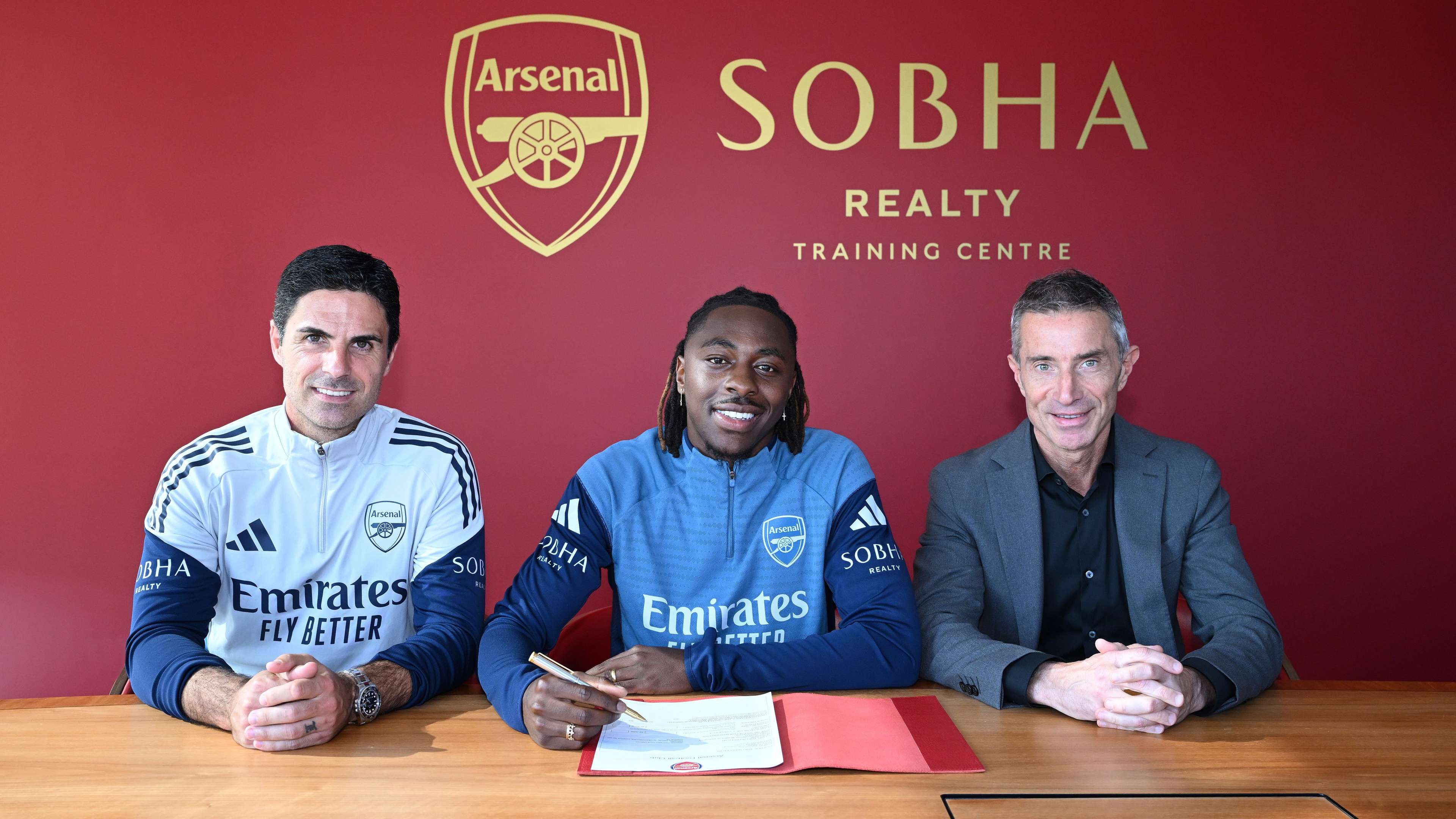 Arsenal confirm signing of Eberechi Eze   Arsenal confirm signing of Eberechi Eze