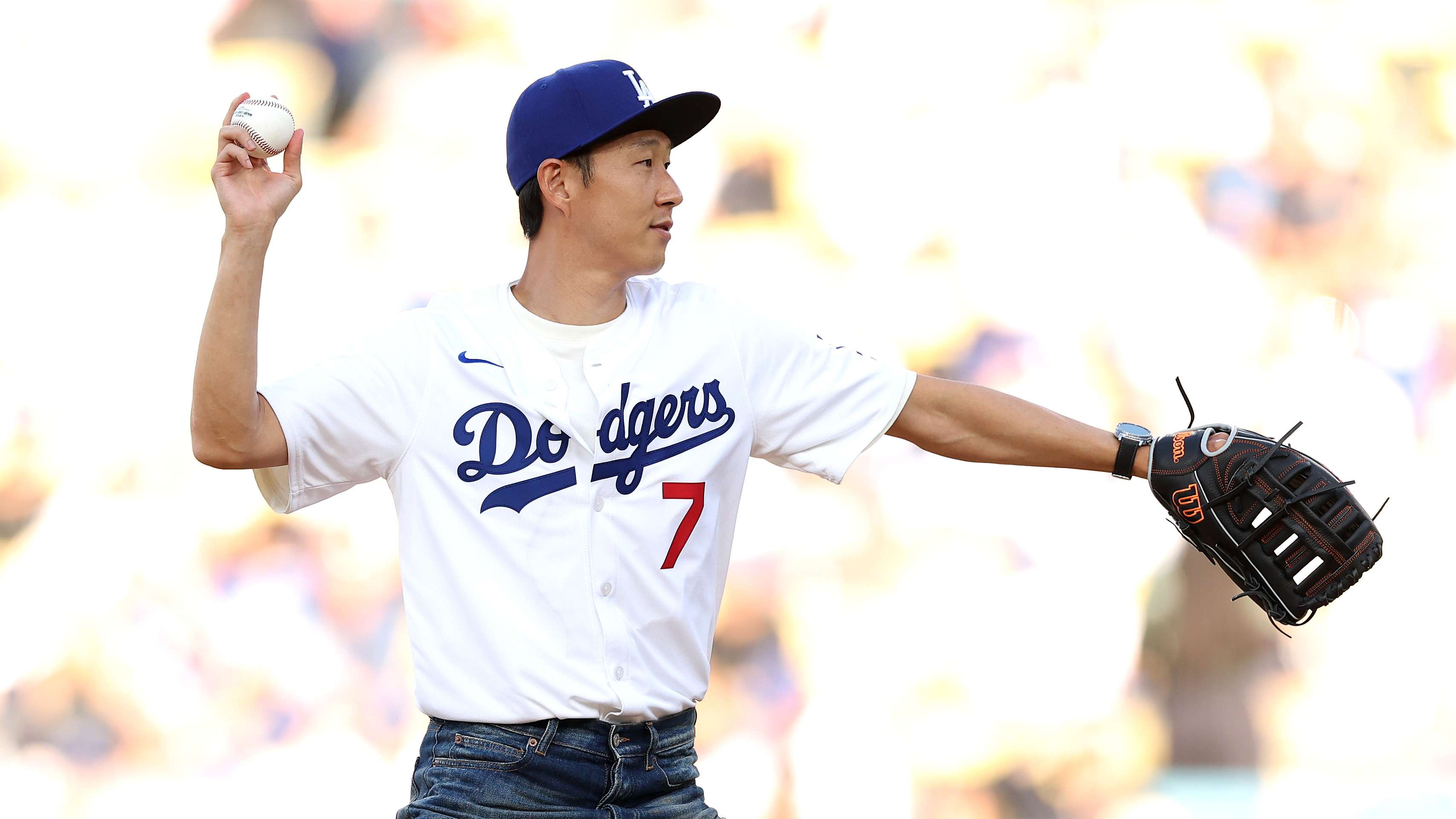 WATCH: Son throws ceremonial first pitch at Dodger Stadium  
