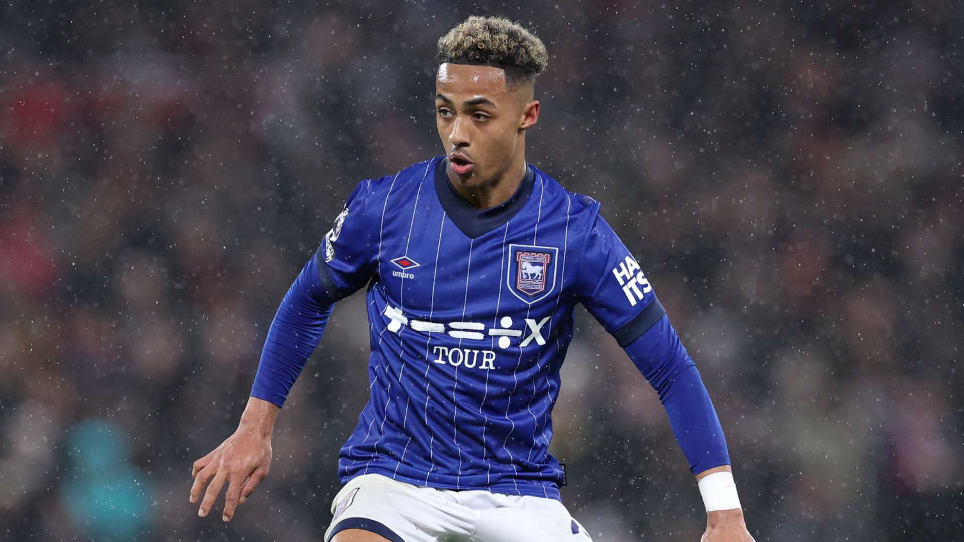 Forest splash £37.5m on Hutchinson after EL confirmation  