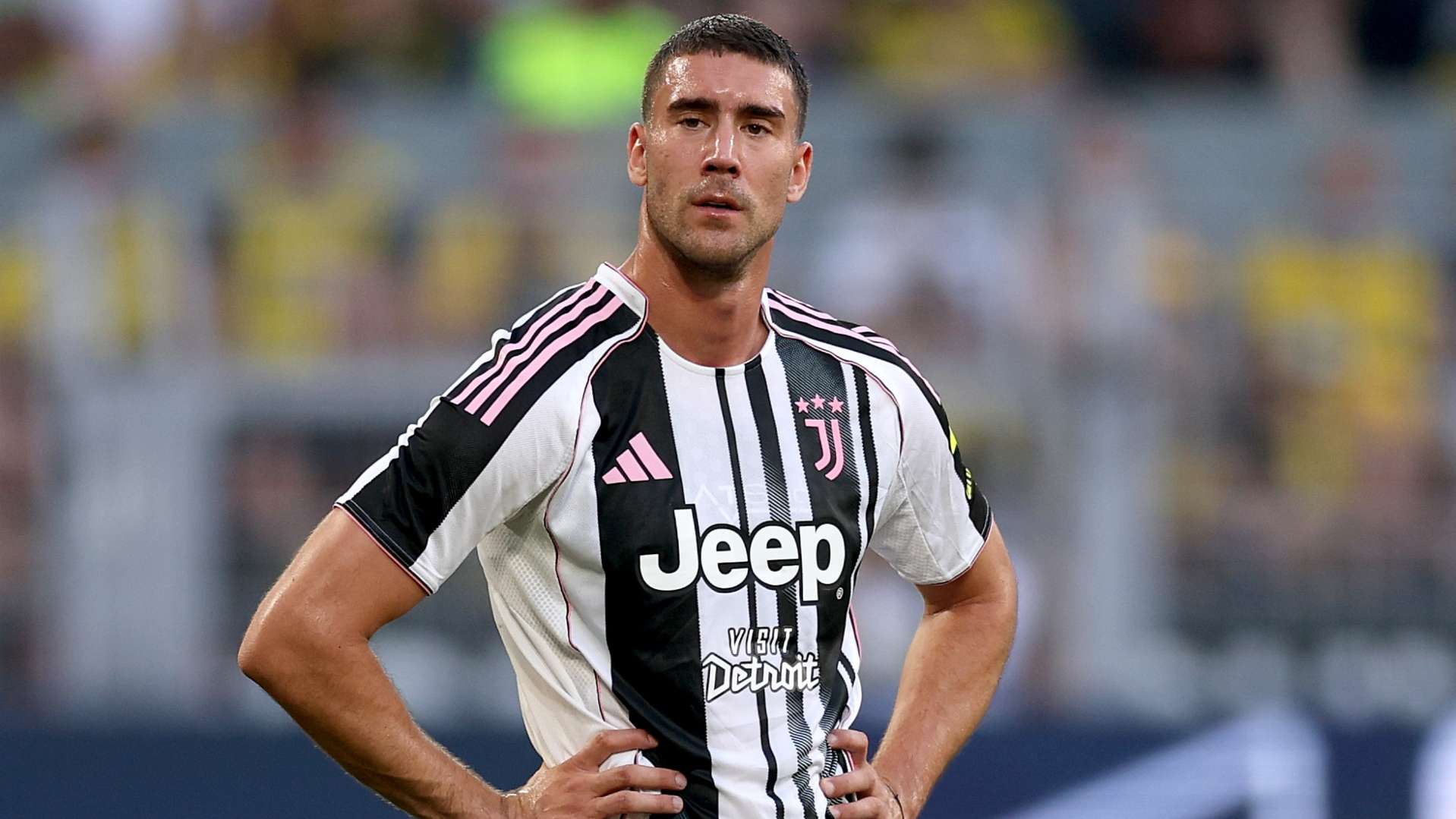 Newcastle to move for Vlahovic?! Striker hunt takes new twist Newcastle to move for Vlahovic?! Striker hunt takes new twist