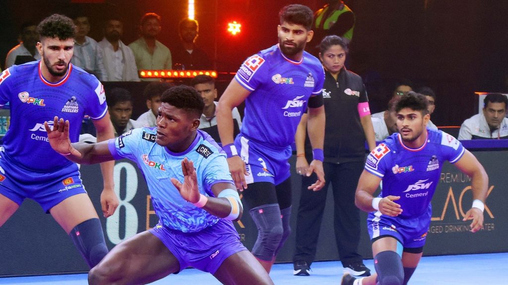 PKL Season 12 Match Preview: Bengal Warriors vs Haryana Steelers – A Fierce Rivalry Takes Centre Stage PKL Season 12 Match Preview: Bengal Warriors vs Haryana Steelers – A Fierce Rivalry Takes Centre Stage