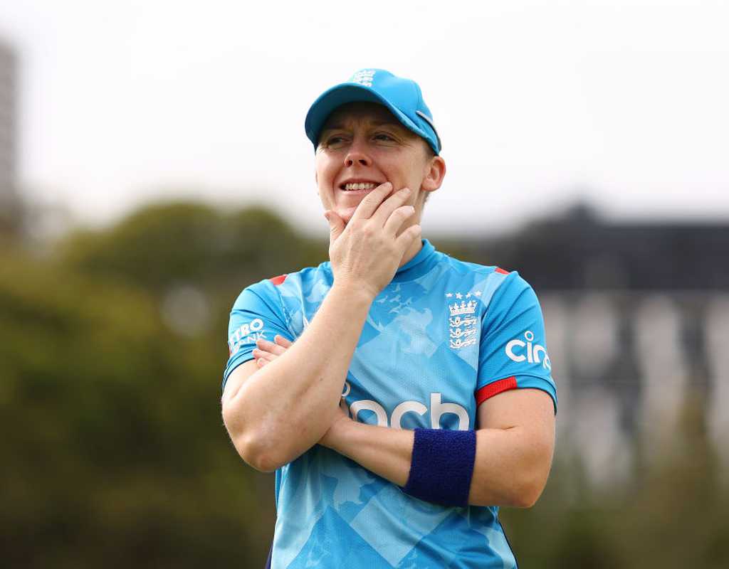 Knight returns to England squad for World Cup  