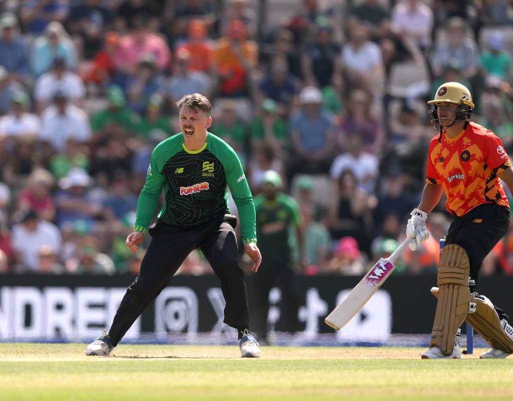Bracewell, openers lead Brave to easy win over Phoenix   Bracewell, openers lead Brave to easy win over Phoenix