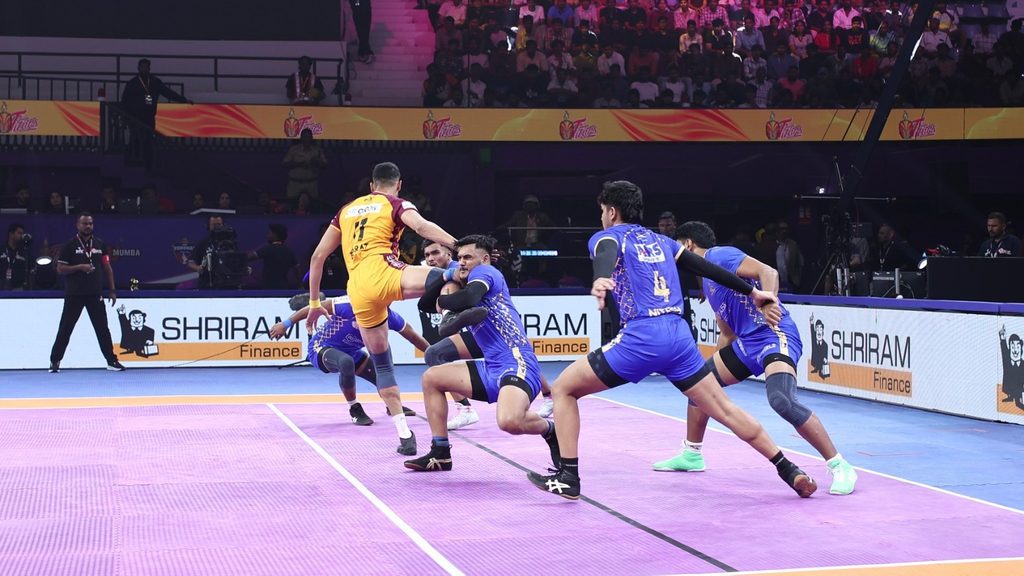 Pawan Sehrawat’s Massive Super Raid | Moment of the Day: August 29 | PKL Season 12  