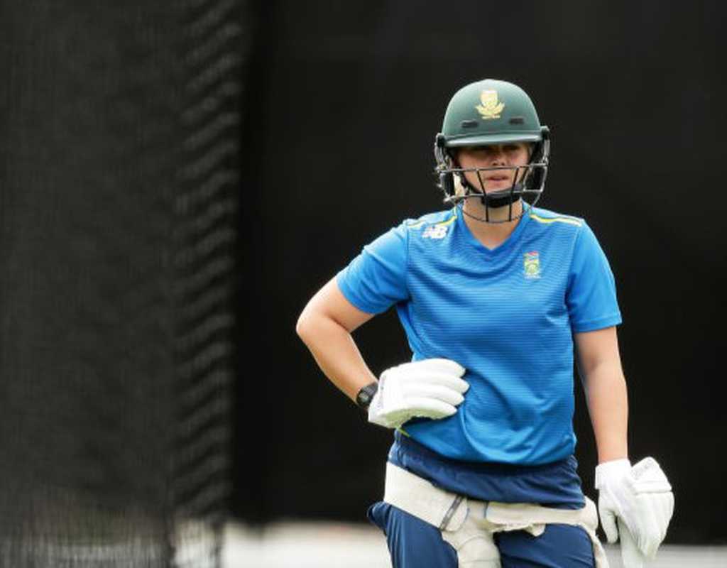 Dane van Niekerk revokes international retirement  