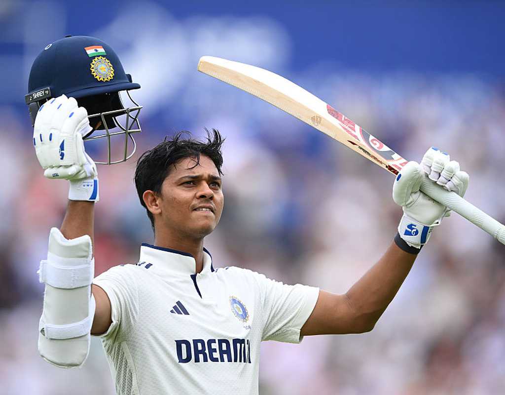 England fight back but Jaiswal ton takes lead to 281  